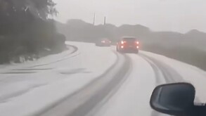 Una intensa granizada sorprendió la tarde de este sábado a diversas regiones del estado, dejando paisajes cubiertos completamente de blanco.