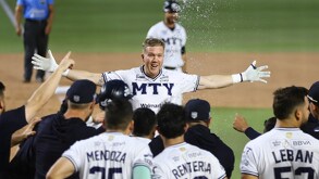 Sultanes ganó los 3 juegos ante Rieleros / Roberto Alanís