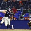 Sultanes ganó el juego 1 ante Rieleros luego de remontarles en la pizarra tras ir perdiendo por 2 carreras en la última entrada. Sultanes ganó el juego 1 ante Rieleros luego de remontarles en la pizarra tras ir perdiendo por 2 carreras en la última entrada.