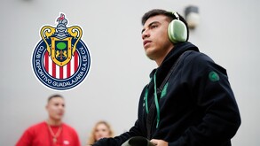 Fernando 'Nene' Beltrán dejó Chivas y se unió al León para el Apertura 2025, lo que le ha provocado algunas críticas por parte de la afición.