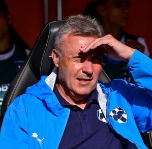 Cómo le ha ido a Rayados cuando un técnico debuta en el Gigante de Acero.