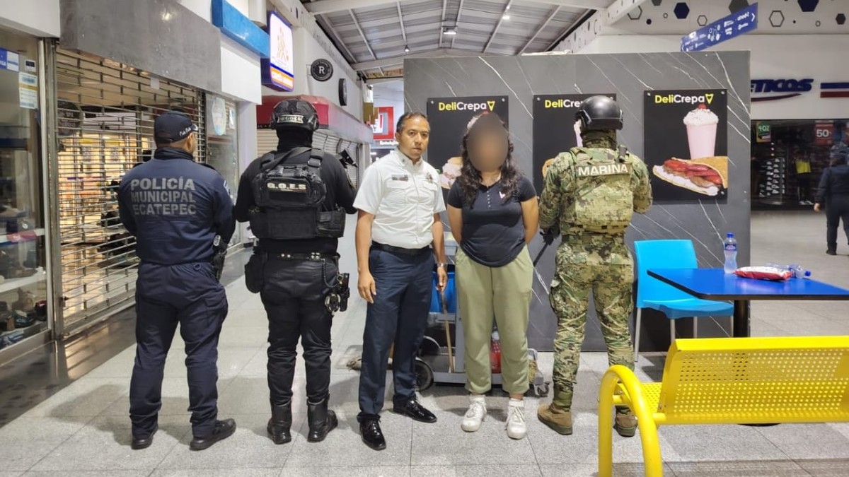 Elementos de la Fiscalía mexiquense lograron establecer contacto con la madre de Kamila, quien estaba a salvo. Elementos de la Fiscalía mexiquense lograron establecer contacto con la madre de Kamila, quien estaba a salvo.