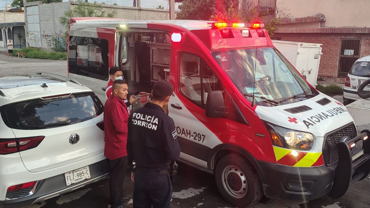 Momentos de angustia y terror vivió Giovanni Enríquez, de 23 años de edad, luego de que su domicilio ubicado en la zona Centro de Torreón Momentos de angustia y terror vivió Giovanni Enríquez, de 23 años de edad, luego de que su domicilio ubicado en la zona Centro de Torreón