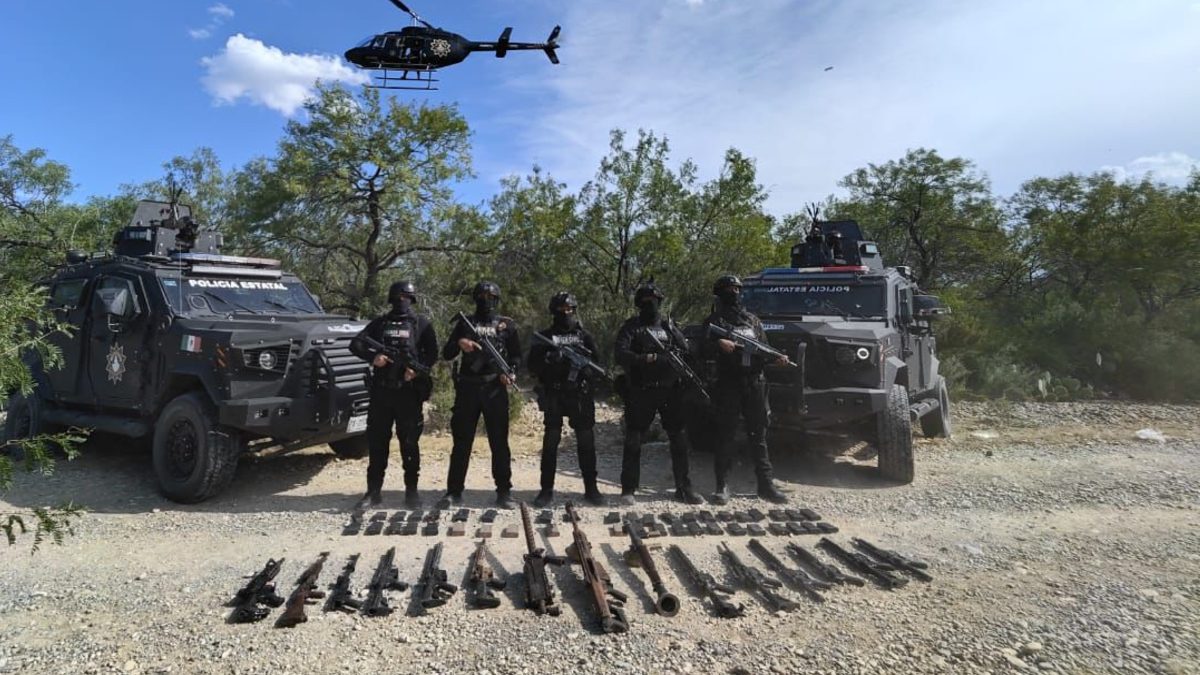 Como resultado, aseguraron armas, vehículos y equipo táctico Como resultado, aseguraron armas, vehículos y equipo táctico