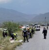Elementos de Protección Civil del estado de Nuevo León acudieron al accidente y confirmaron el deceso. Elementos de Protección Civil del estado de Nuevo León acudieron al accidente y confirmaron el deceso.
