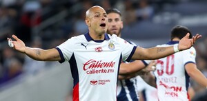 El conjunto rojiblanco se manifestó sobre la postura de su jugador y aseguró que todo elemento debe ser un ejemplo dentro y fuera de la cancha
