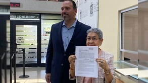 Morena presenta iniciativa de transporte escolar en Nuevo León