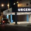 Un hombre que fue atacado a balazos llegó por sus propios medios al Hospital General Tierra y Libertad en Monterrey para pedir ayuda y ser atendido.