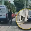 Una mujer fue detenida en la zona luego de no poder continuar en su carrera, mientras que la autoridad ya busca al hombre que sería su presunto cómplice.