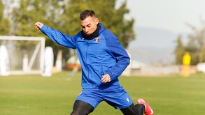 Eduardo Vargas volvió al futbol chileno luego estar 14 años fuera de su país.