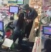 La cajera al ser sorprendida con el arma de fuego se desmay
