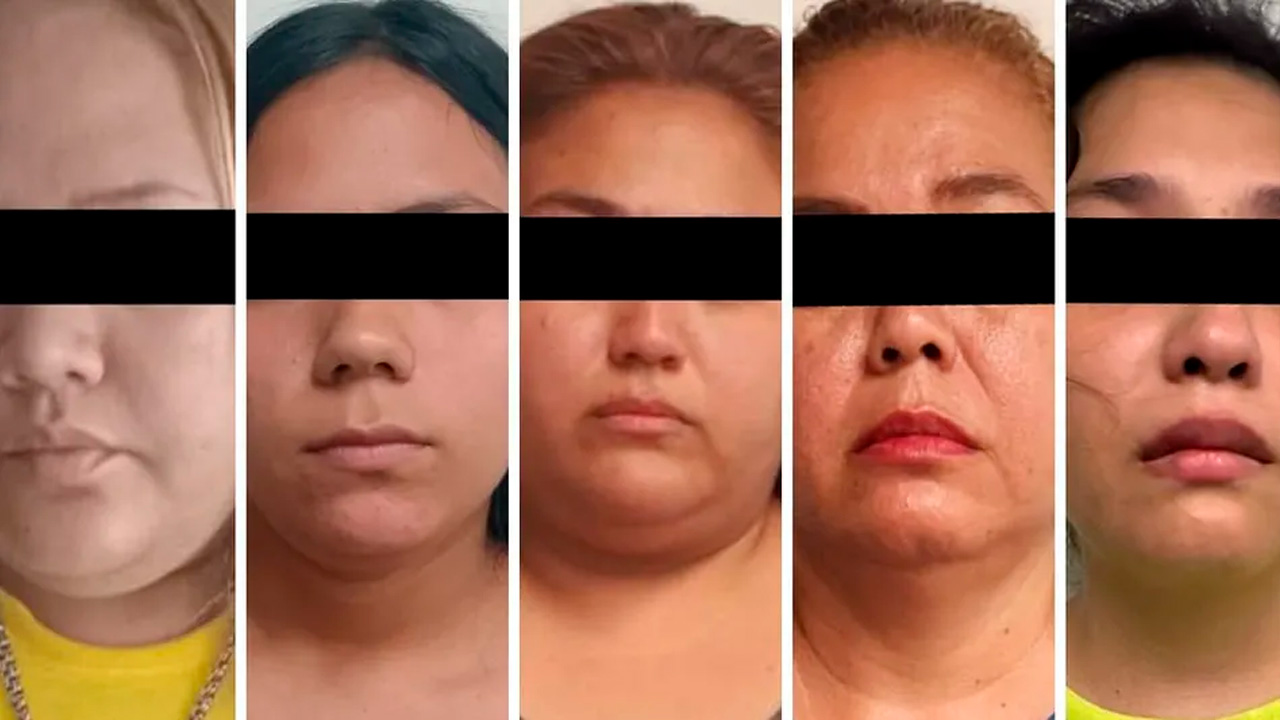 Autoridades catearon en forma simultánea dos viviendas de las colonias Garza Nieto y Unidad Pedreras, en Monterrey, donde detuvieron a cinco mujeres.