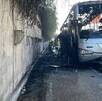 Las personas que estaban en el camión descendieron rápidamente