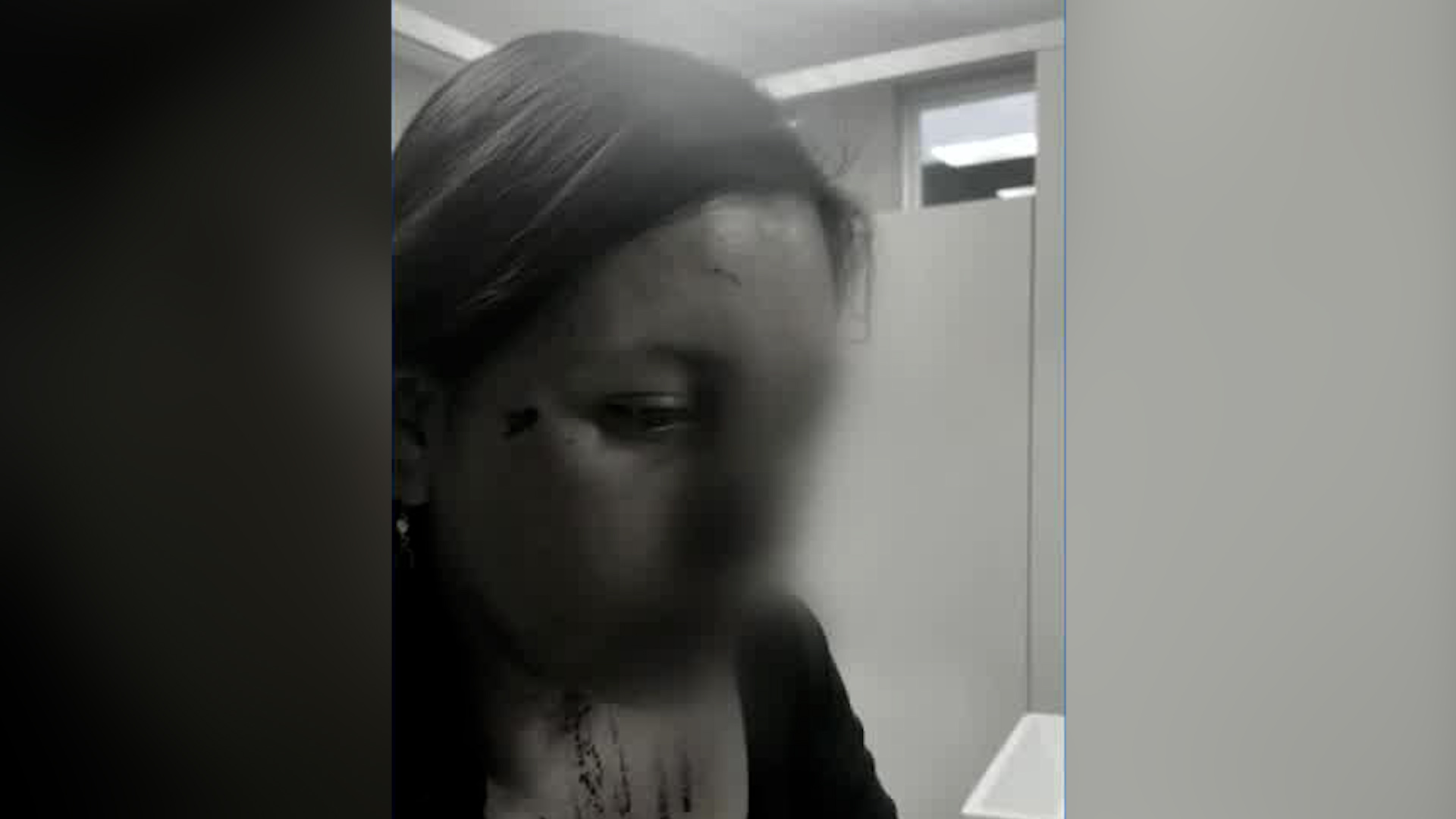 La mujer acusó que las autoridades le indicaron que no había pruebas suficientes para detener al hombre, pese a acudir con las lesiones que le provocó.