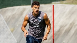 El mediocampista colombiano sigue en el ojo del huracán ante una posible salida del Monterrey para emigrar al futbol europeo.