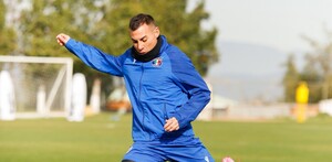 Eduardo Vargas volvió al futbol chileno luego estar 14 años fuera de su país.