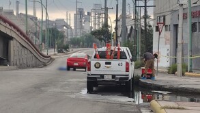 Indigente muere atropellado tras salir corriendo en avenida Ruiz Cortines en Monterrey