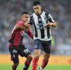 Rayados debutó en el Gigante de Acero en este Apertura 2025 recibiendo a los Zorros del Atlas, esto en un partido que terminó 10 vs 10. Rayados debutó en el Gigante de Acero en este Apertura 2025 recibiendo a los Zorros del Atlas, esto en un partido que terminó 10 vs 10.