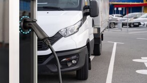 ¿Cómo funcionan los autos eléctricos y qué los hace diferentes?