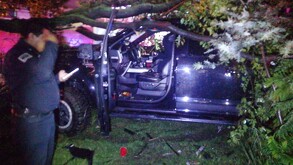 El agresor huyó rumbo a Toluca. En su camino, perdió el control de la unidad y se impactó contra un objeto fijo en la colonia Benito Juárez.