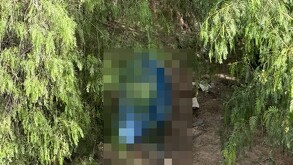 La escena de la muerte del hombre fue documentada por peritos, quienes realizaron el levantamiento del cuerpo para su traslado al Servicio Médico Forense.