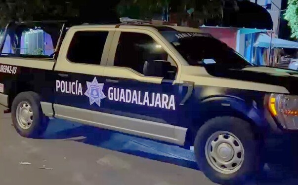Una abuelita encuentra a su nieto herido de bala; esa misma noche, otro hombre es baleado durante un intento de robo en Guadalajara. Una abuelita encuentra a su nieto herido de bala; esa misma noche, otro hombre es baleado durante un intento de robo en Guadalajara.