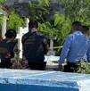El hombre que atentó contra su vida en el Panteón Santiago dejó algunos números telefónicos, para que sus familiares pudieran ser localizados. El hombre que atentó contra su vida en el Panteón Santiago dejó algunos números telefónicos, para que sus familiares pudieran ser localizados.