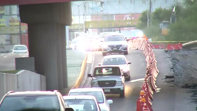 La Secretaría de Movilidad de Nuevo León anunció que en diciembre volverán a cerrar carriles exprés de avenida Constitución.