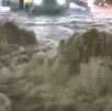 Intensa lluvia provoca que coladeras se desborden sobre Eje 8 Sur, a la altura de Iztapalapa. Intensa lluvia provoca que coladeras se desborden sobre Eje 8 Sur, a la altura de Iztapalapa.