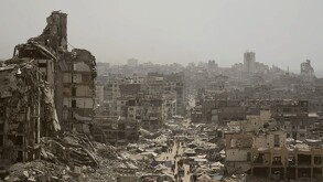 Una crisis humanitaria sin precedentes azota Gaza tras casi dos años de guerra. Bombardeos, hambre y presión internacional marcan el panorama del conflicto.