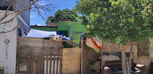 La madera del techo de la casa presentaba un desgaste que pudo provocar que la estructura se colapsara.