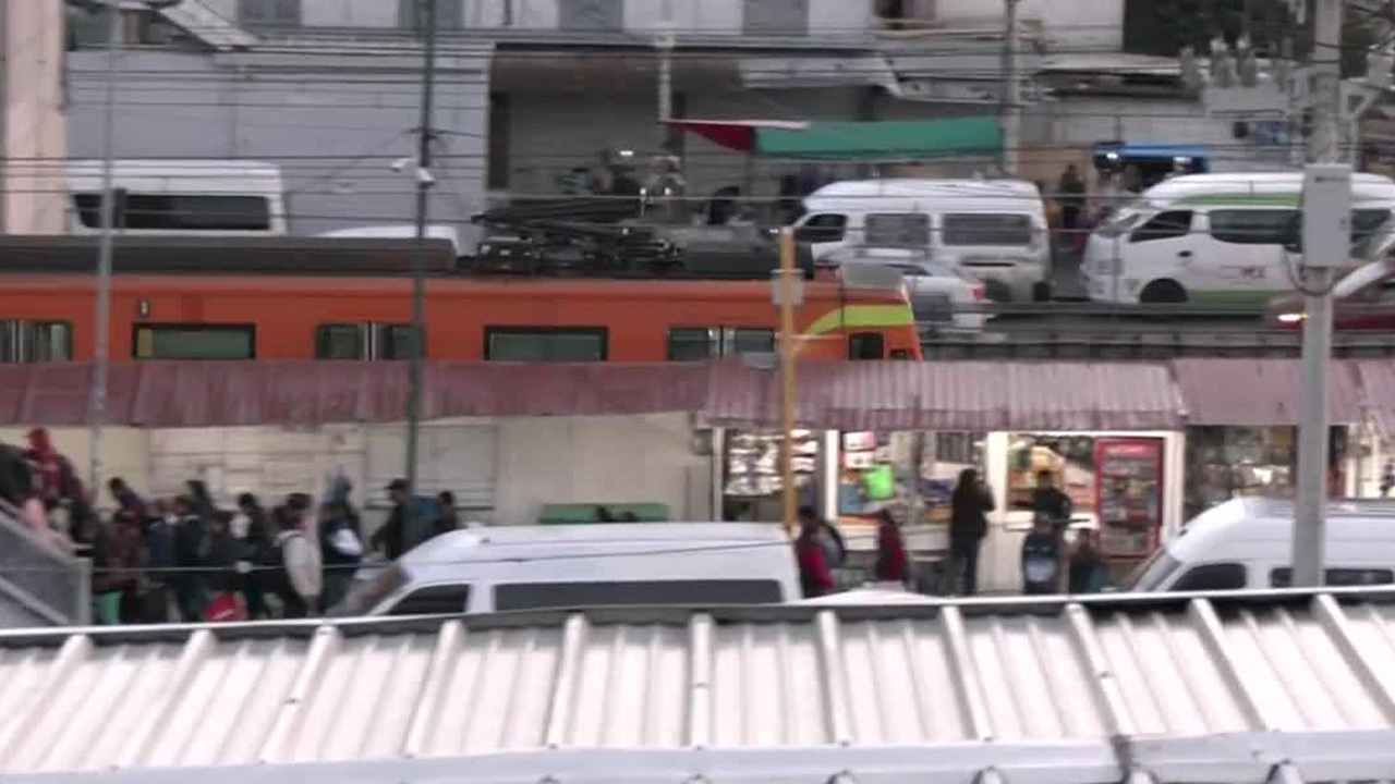 Estaciones de la Línea A del Metro de la CdMx, suspendieron su servicio este 29 de julio debido a una afectación en la zona de catenarias.