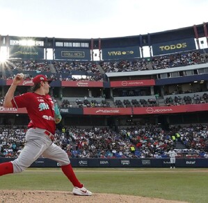 Los Diablos Rojos del México hicieron un intento por reforzar su pitcheo abridor para los playoffs. La directiva buscó a Trevor Bauer, el Pitcher del Año