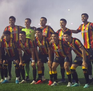 Leones Negros en el partido ante Atlante en el Campeón de Campeones.