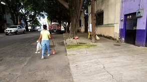 Multa por no barrer banqueta en Guadalajara: ¿Es legal?
