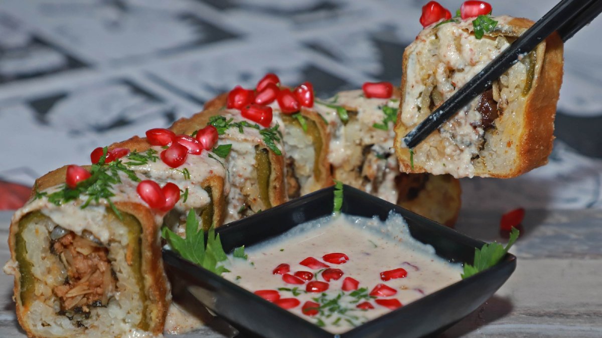 sushi de chile en nogada