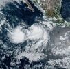 Con una trayectoria paralela al litoral del Pacífico, la tormenta tropical Flossie podría intensificar las lluvias en el sur del país Con una trayectoria paralela al litoral del Pacífico, la tormenta tropical Flossie podría intensificar las lluvias en el sur del país