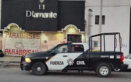 Una riña dentro de un bar al norponiente de Monterrey dejó dos personas heridas de bala la madrugada del viernes 1 de agosto.