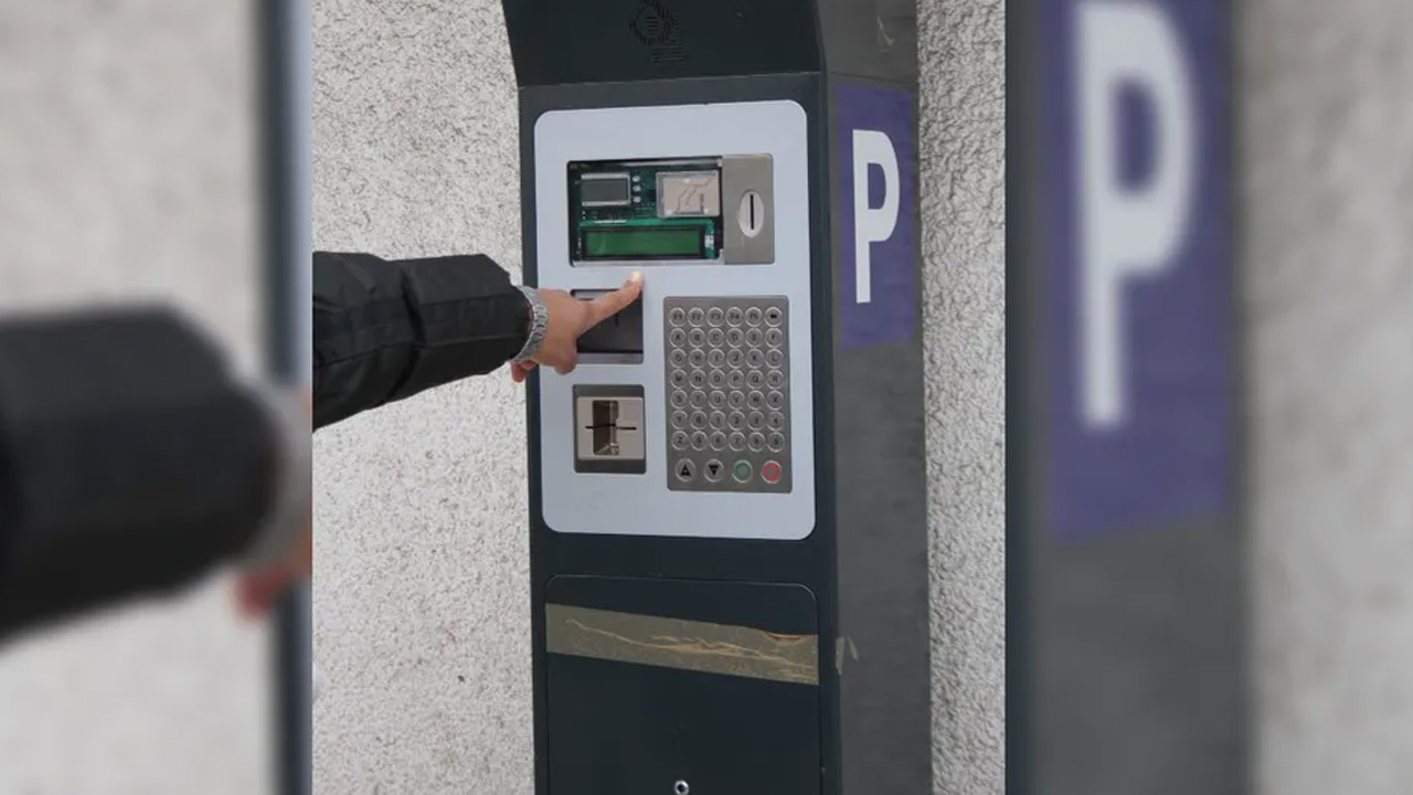 En Monterrey, ya inició el nuevo esquema virtual de pago de parquímetros en el municipio de Monterrey, y con esto, la nueva cuota de 8 pesos por hora.