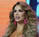 Ninel Conde ha sido criticada por sus cirugías, pero defiende su derecho a decidir sobre su cuerpo y mantenerse vigente en el medio.