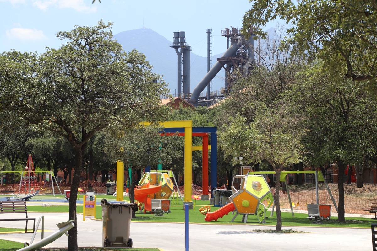 La administración del Parque Fundidora proyecta habilitar nuevas zonas de esparcimiento dirigidas a personas de todas las edades, sobre todo para niños.