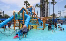 La administración del Parque Fundidora proyecta habilitar nuevas zonas de esparcimiento dirigidas a personas de todas las edades, sobre todo para niños.
