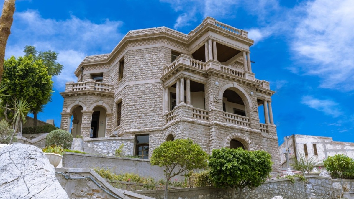 La Casa del Cerro no es solo una edificación; es un testigo silencioso de la historia de Torreón, aquí te presentamos su historia. La Casa del Cerro no es solo una edificación; es un testigo silencioso de la historia de Torreón, aquí te presentamos su historia.
