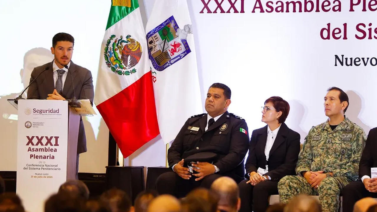 Samuel García hizo un llamado a los centros penitenciarios del país para que instalen inhibidores de señal con el fin de combatir extorsiones telefónicas.
