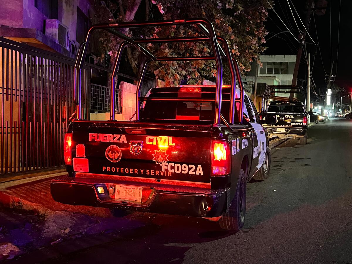 Un hombre fue asesinado a balazos en calles de la colonia República en el municipio de Monterrey la noche del viernes 1 de agosto de 2025.