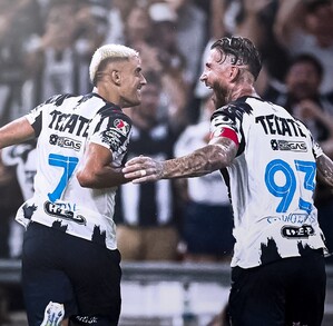 Berterame y Sergio Ramos festejando una anotación con Rayados.