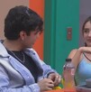 Elaine Haro integrante de La Casa de los Famosos, confesó durante la noche del viernes que siente una conexión con Aaron Mercury.