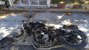 Los jóvenes habrían llevado las luces de la moto apagadas lo que provoco el accidente