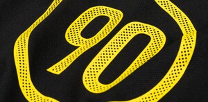 La marca de la saeta busca traer de regreso su legendaria colección Total 90 con estos uniformes en equipos de la élite mundial. La marca de la saeta busca traer de regreso su legendaria colección Total 90 con estos uniformes en equipos de la élite mundial.