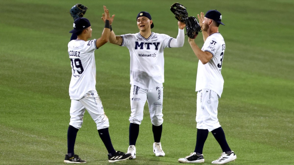 Los Sultanes de Monterrey vencieron a los Dorados de Chihuahua para quedarse con el liderato de la Zona Norte.